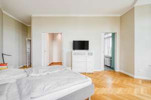 Stilvoll saniert: Helle 4-Zimmer-Altbauwohnung mit Aufzug und Tiefgarage – Die vollständige Adresse der Immobilie erhältst du vom Anbieter., 10629 Charlottenburg, Berlin – Vorschaubild 12