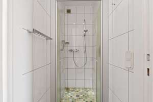 Property thumbnail 11