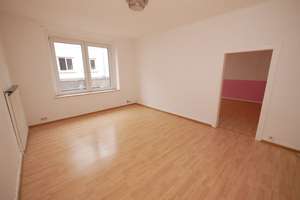 Attraktive 3,5 Zimmer-Etagenwohnung mit großem Tageslichtbad in zentraler Lage von Gelsenkirchen – Arminstr. 13, 45879 Altstadt, Gelsenkirchen – Vorschaubild 2