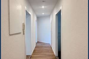 Attraktive 2-Zimmer-Wohnung mit ca. 60,50 m² Neuer Einbauküche und Balkon zum Garten – Die vollständige Adresse der Immobilie erhältst du vom Anbieter., 39112 Sudenburg, Magdeburg – Vorschaubild 2