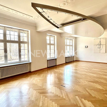 Modernes Arbeiten im Altbau mit Geschichte