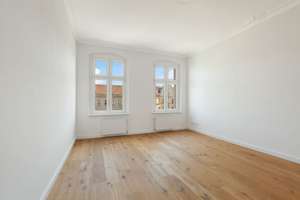 Hochwertig sanierte Altbauwohnung: Lichtdurchflutetes Raumwunder mit Balkon in Berlin Westend – Die vollständige Adresse der Immobilie erhältst du vom Anbieter., 14059 Westend, Berlin – Vorschaubild 5