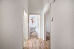 Charmanter Altbau im Generalsviertel - lichtdurchflutete 2-Zimmer-Wohnung – Die vollständige Adresse der Immobilie erhältst du vom Anbieter., 20253 Eimsbüttel (Ortsteil), Hamburg – Vorschaubild 6