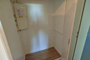 Frisch modernisiert! Ruhige & günstige 3-ZKB mit Balkon am Waldrand in Oberursel-Nord – Die vollständige Adresse der Immobilie erhältst du vom Anbieter., 61440 Oberursel (Taunus) – Vorschaubild 8