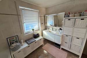 Stilvolles Wohnen in begehrter Lage von Krefeld-Benrad Nord – Freistehendes Einfamilienhaus – Die vollständige Adresse der Immobilie erhältst du vom Anbieter., 47804 Kempener Feld/Baackeshof, Krefeld – Vorschaubild 22