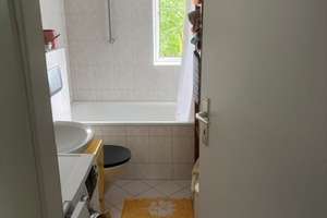 Kreative Leute aufgepasst, hübsche zwei Zimmer mit Wohnküche und Balkon! – Die vollständige Adresse der Immobilie erhältst du vom Anbieter., 1237 Seidnitz/Dobritz, Dresden – Vorschaubild 3