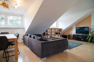 Großzügiges Wohnen unterm Dach – lichtdurchflutet & charmant – Die vollständige Adresse der Immobilie erhältst du vom Anbieter., 68305 Waldhof, Mannheim – Vorschaubild 2