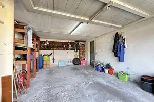 Großzügiges 1- bis 2-Familienhaus mit Garagen, großer Terrasse und Garten! – Bayreuth (Kreis) – Vorschaubild 21