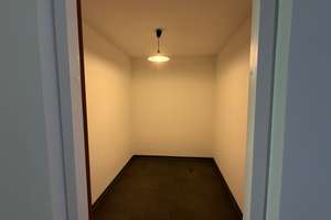 Wohnen mit Charakter: Großzügige 5-Zimmer-Wohnung in Heidelberg – Mombertplatz 31, 69126 Emmertsgrund, Heidelberg – Vorschaubild 3