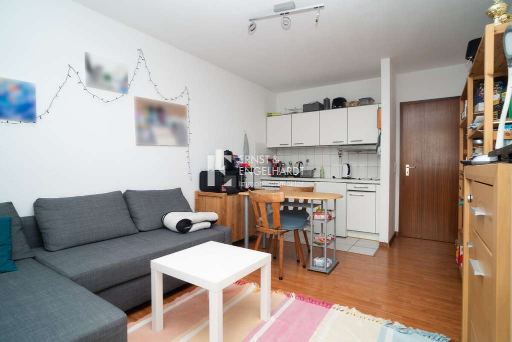 Immobilie in Kürnach - Attraktive 1,5-Zimmer-Wohnung mit großzügigem Schnitt in gefragter Lage inkl. Stellplatz - Bild 2