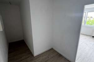 Singles aufgepasst: 1-Zimmer Wohnung in Staaken - ab sofort! – Heerstr. 428, 13593 Staaken, Berlin – Vorschaubild 2