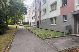 JA, zur 3-Zimmer-Eigentumswohnung mit großem Balkon und Stellplatz in begehrter Lage Näh – 42653 Wald, Solingen – Vorschaubild 2