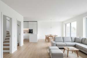 Nur noch ein Haus frei! Stilvolles Wohnen für Familien-moderne Doppelhaushälfte in Oberaichen – Die vollständige Adresse der Immobilie erhältst du vom Anbieter., 70771 Leinfelden-Echterdingen – Vorschaubild 2