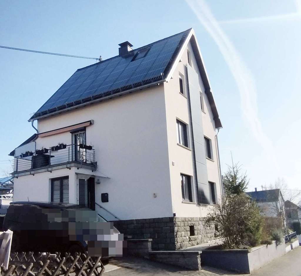 Immobilie in Dernbach (Westerwald) - Geräumiges & saniertes Einfamilienhaus mit PV-Anlage - Bild 2