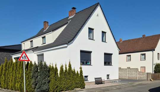 Bild von Kernsaniertes Zweifamilienhaus in ruhiger Lage im Sandkamp