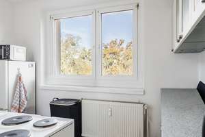 Attraktive Kapitalanlage: Vermietete 3-Zimmer-Wohnung mit Südbalkon im 2. Obergeschoss – Die vollständige Adresse der Immobilie erhältst du vom Anbieter., 14480 Am Stern, Potsdam – Vorschaubild 3