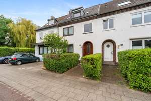 Familienfreundliches Reihenmittelhaus in attraktiver Lage mit Garten
