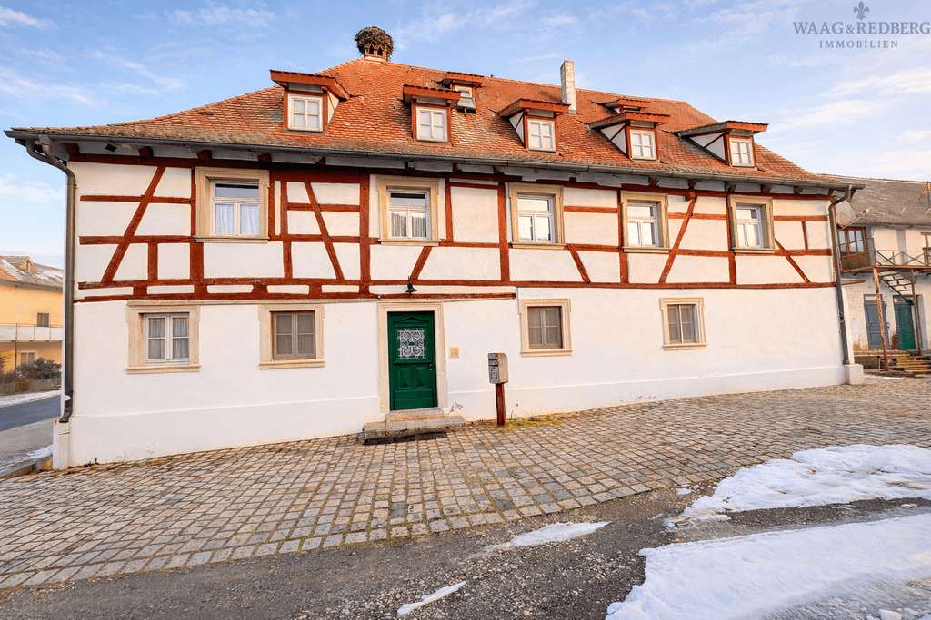 Immobilie in Stegaurach - „Historisches Anwesen mit außergewöhnlicher Nutzungsvielfalt – Rendite & Raum für Visionen“ - Bild 0