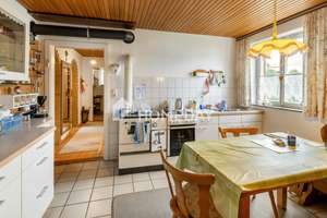 Zwei Wohneinheiten unter einem Dach: Familienhaus mit gr. Garten und privater Sauna
 – 85304 Ilmmünster – Vorschaubild 8