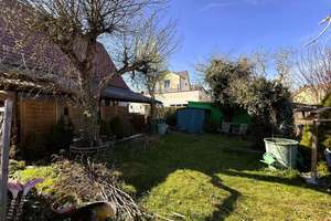 Charmantes Einfamilienhaus mit Gartenidylle in bester Innenstadtlage von Neuburg a. d. Donau – Die vollständige Adresse der Immobilie erhältst du vom Anbieter., 86633 Neuburg an der Donau – Vorschaubild 2