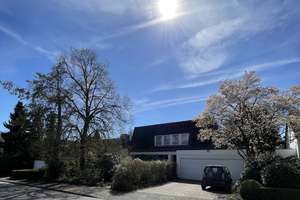 Freistehendes Architektenhaus in wunderschöner Lage mit großem Garten & Doppelgarage in SG-Gräfrath – Die vollständige Adresse der Immobilie erhältst du vom Anbieter., 42653 Gräfrath, Solingen – Vorschaubild 37
