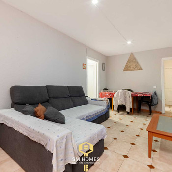 Wohnung in privater Wohnanlage mit Pool!