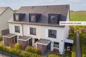IMMOBERLIN.DE - Neuwertig & einzugsfertig: Einfamilienhaus mit Südgarten & Garage – Die vollständige Adresse der Immobilie erhältst du vom Anbieter., 14641 Nauen – Vorschaubild 3