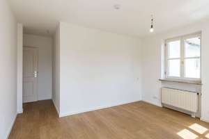 Seltene Gelegenheit für Familien: Großzügige Maisonettewohnung mit 300 m² Südgarten – Die vollständige Adresse der Immobilie erhältst du vom Anbieter., 80689 Blumenau, München – Vorschaubild 4