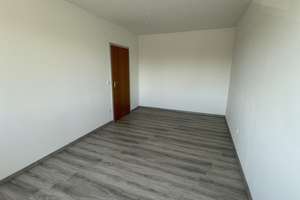 4-Zimmer-Wohnung in Alt-Wolfsburg (Erstbezug nach Sanierung mit Loggia und EBK) – Neue Reihe 12, 38448 Alt-Wolfsburg, Wolfsburg – Vorschaubild 9