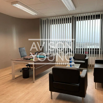 Komfort trifft Design: Ihr neuer Standort im Orange Office Düsseldorf
