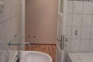 Schöne 2-Zimmerwohnung mit Terrasse u. Garten -Nähe Krankenhaus- provisionsfrei – Vereinsstr. 5, 51103 Kalk (Ortsteil), Köln – Vorschaubild 6
