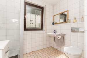 Exklusives Architektenhaus mit Wintergarten, Galerie und Einliegerwohnung in begehrter Lage – Die vollständige Adresse der Immobilie erhältst du vom Anbieter., 76229 Grötzingen, Karlsruhe – Vorschaubild 27