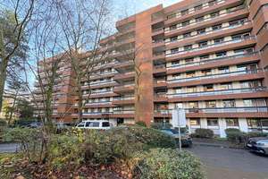 Terrassenwohnung im Grünen - 4 Zimmer mit Einbauküche, modernes Bad, Gäste-WC, Balkon, HWR – Berndorffstraße 6, 50968 Bayenthal, Köln – Vorschaubild 14