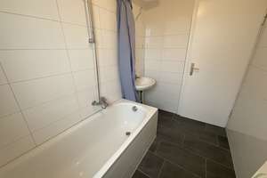 3 Zimmer-Wohnung mit Tageslichtbad und Wanne in zentraler Lage – Krempelsdorfer Allee 24, 23556 Sankt Lorenz Nord, Lübeck – Vorschaubild 10