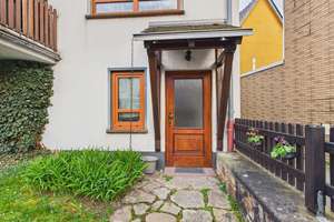 Tolles Einfamilienhaus mit separater Wohnung im Anbau und Garage in zentraler Lage von Oestrich – Die vollständige Adresse der Immobilie erhältst du vom Anbieter., 65375 Oestrich-Winkel – Vorschaubild 5