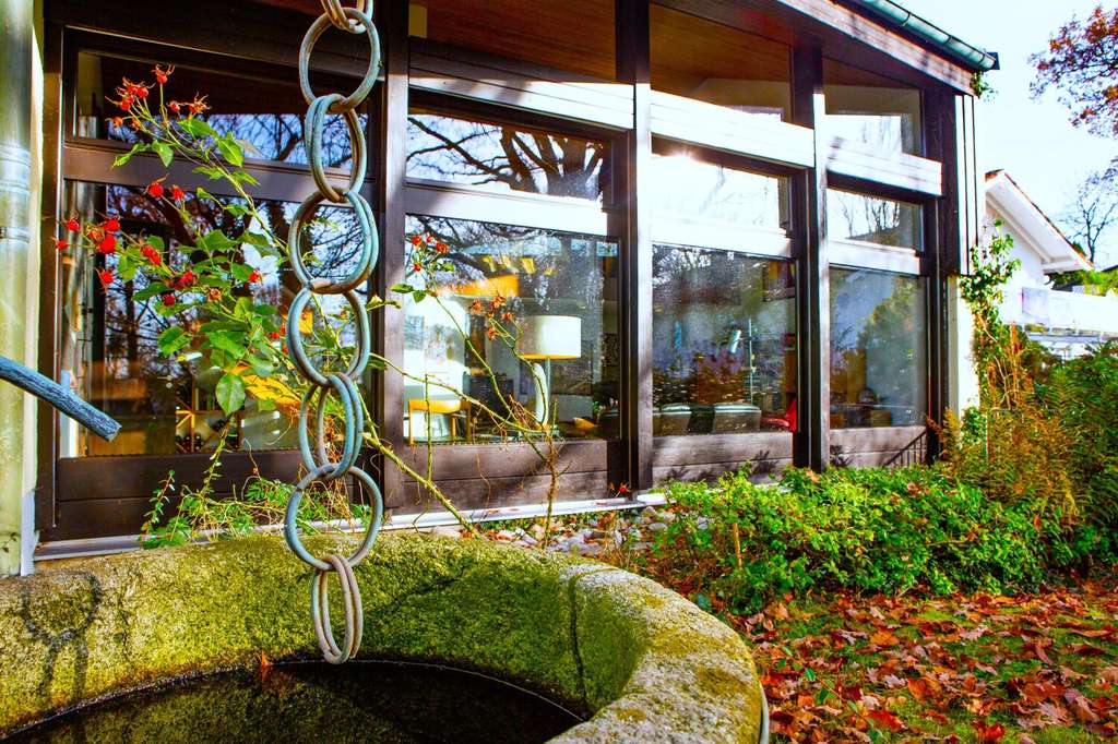 Immobilie in Grafing bei München - Charaktervolle Villa mit Schwimmbad und 390 m² Platz zum Wohnen auf großzügigem Grundstück in Bestla - Bild 3