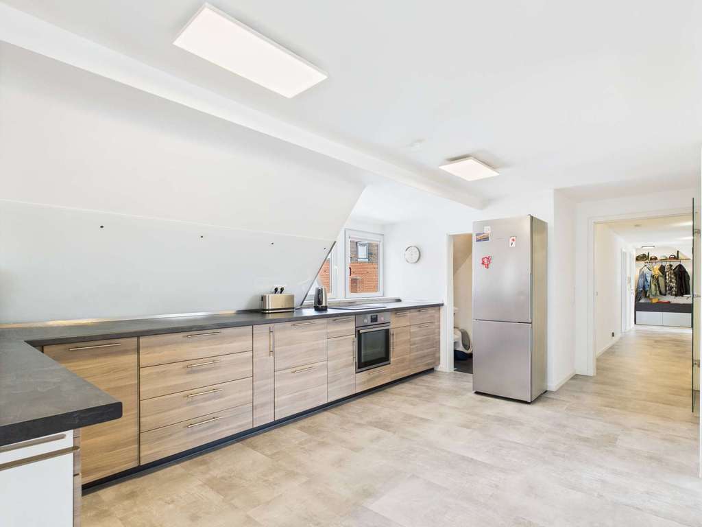 Immobilie in Zirndorf - Zentrale Maisonette mit Loggia, Galerie & viel Raum – 4 Zimmer auf 2 Ebenen in Zirndorf - Bild 3