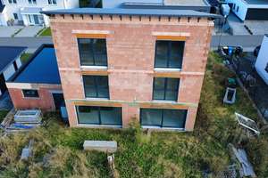 Einfamilienhaus mit Garage
- ohne Ausbau - – Die vollständige Adresse der Immobilie erhältst du vom Anbieter., 55487 Sohren – Vorschaubild 1