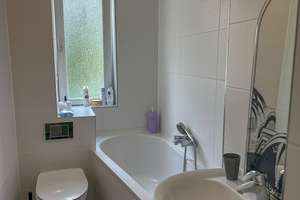 Ruhige 2-Zimmer-Wohnung mit modernisiertem Bad – attraktive Kapitalanlage oder zur Eigennutzung – Földerichstrasse 48c, 13595 Wilhelmstadt, Berlin – Vorschaubild 3