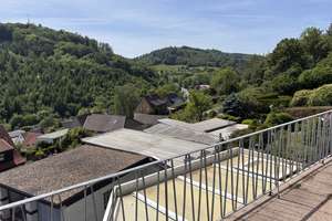     Helle Wohnung in Top-Ruhelage mit traumhafter Aussicht