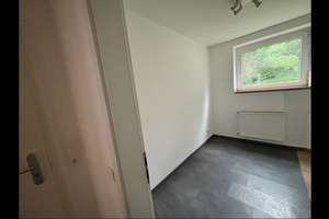 Helle Etagenwohnung mit Loggia – Die vollständige Adresse der Immobilie erhältst du vom Anbieter., 42107 Elberfeld, Wuppertal – Vorschaubild 11