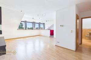 Bremen - Woltmershausen • Dachgeschosswohnung mit Fußbodenheizung, Kaminofen & Tiefgaragenstellplatz – Die vollständige Adresse der Immobilie erhältst du vom Anbieter., 28197 Woltmershausen (Ortsteil), Bremen – Vorschaubild 9