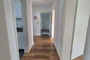 Exklusive, sanierte 3-Zimmer-Erdgeschosswohnung mit Parkettboden und Einbauküche in Bochum – Dietrich-Benking-Straße 94, 44805 Bochum – Vorschaubild 3