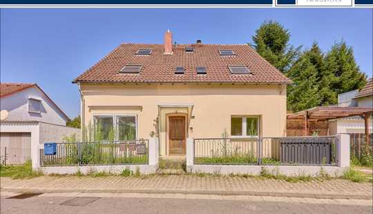 Bild von Solides Investment oder neues Zuhause? Mehrfamilienhaus mit Gestaltungsmöglichkeiten