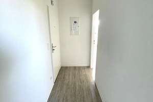 Familienfreundliche 3-Zimmer-Etagenwohnung mit Klick-Vinyl in Wolfsburg – Über dem Wechsel 18, 38448 Vorsfelde, Wolfsburg – Vorschaubild 12