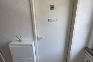Geschmackvolles, vollständig renoviertes Zimmer in Neu-Isenburg – Frankfurter Straße 11, 63263 Neu-Isenburg – Vorschaubild 2
