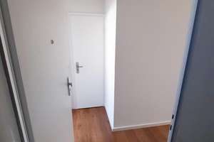 2 Zimmer Wohnung mit 2 Balkonen ideal als WG für 2 Personen – Hohenstaufenallee 29, 52064 Hangeweiher, Aachen – Vorschaubild 4