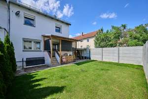 Reiheneckhaus mit Garage und Carport – Die vollständige Adresse der Immobilie erhältst du vom Anbieter., 94315 Kernstadt, Straubing – Vorschaubild 1