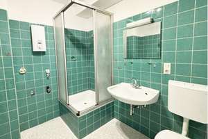 Superzentral wohnen in Siegen: 2 Zimmer, EBK, Terrasse und Natur direkt vor der Tür – Blücherstraße 25, 57072 Siegen – Vorschaubild 3