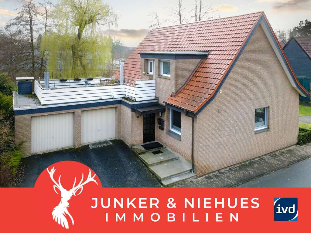 Immobilie in Steinhagen - Flexibles Wohnen in Steinhagen – Zweifamilienhaus mit großer Sonnenterrasse - Bild 0